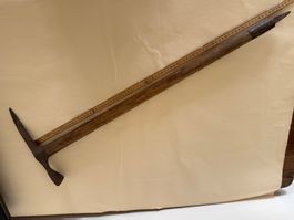Eis Pickel mit Holzstiel ca. 83x25 cm Länge, altes Werkzeug