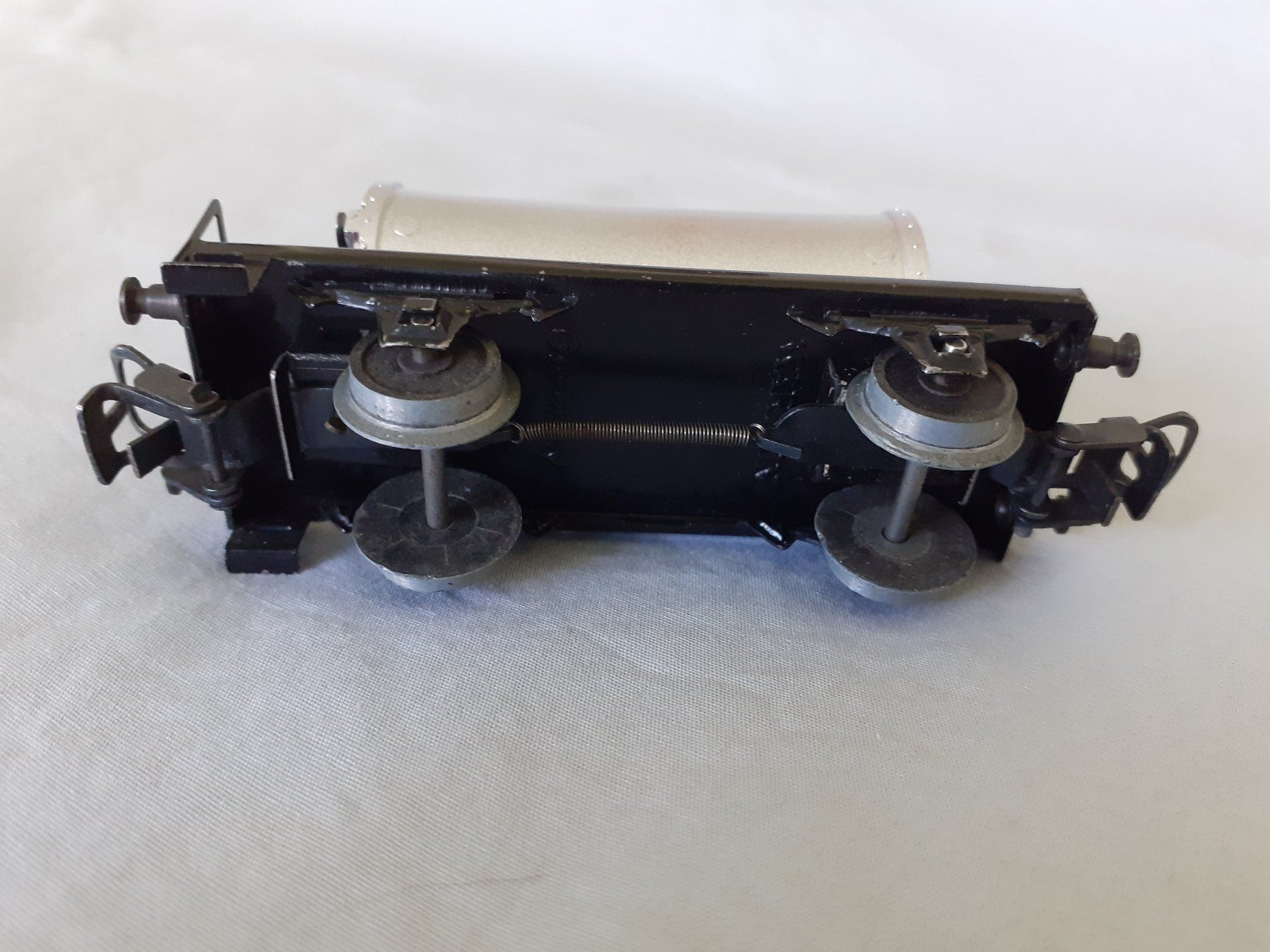 Märklin Modelleisenbahnen: Märklin Kipplore – Gebraucht aus Luzern von  3