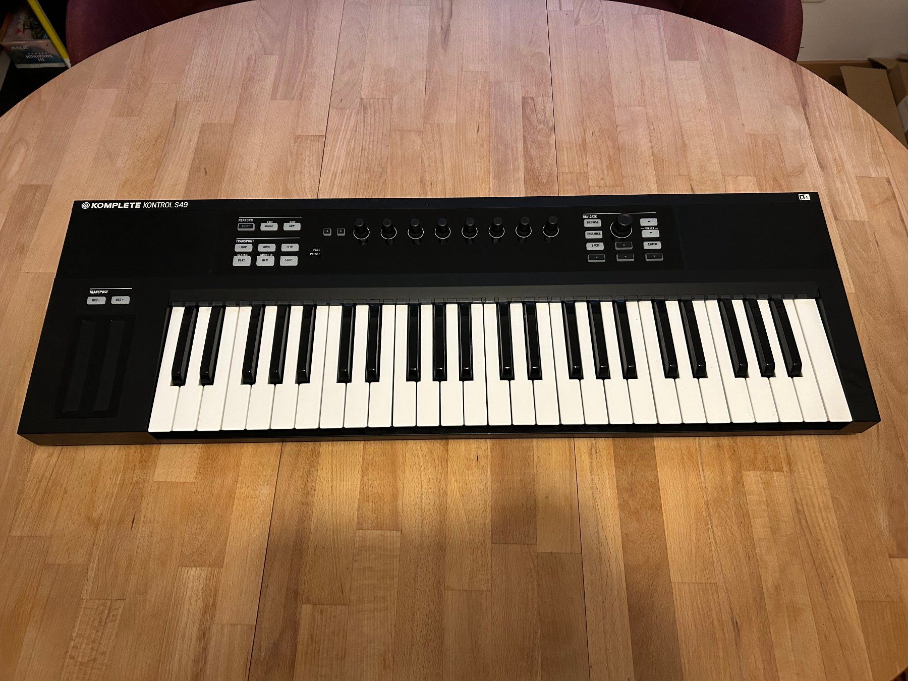 Native Instruments Strumenti musicali: Komplete Kontrol S49 MK1 Midi Keyboard – Usato da Aarau venduto da Maclovio