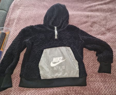 Nike Air Fleece Hoodie Gr. 128-137cm schwarz