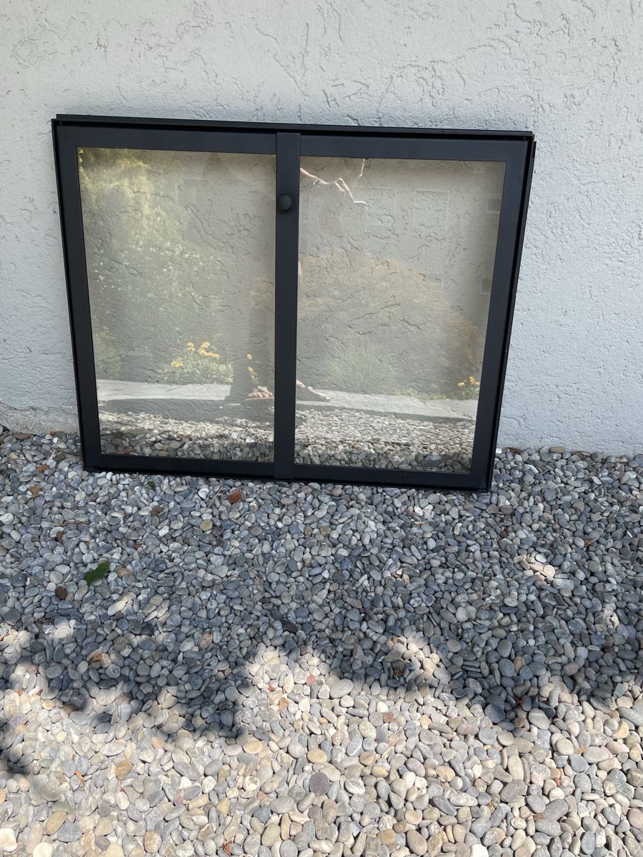 Porte: Cheminee Glas-Tür – Usato da Luzern venduto da helpy