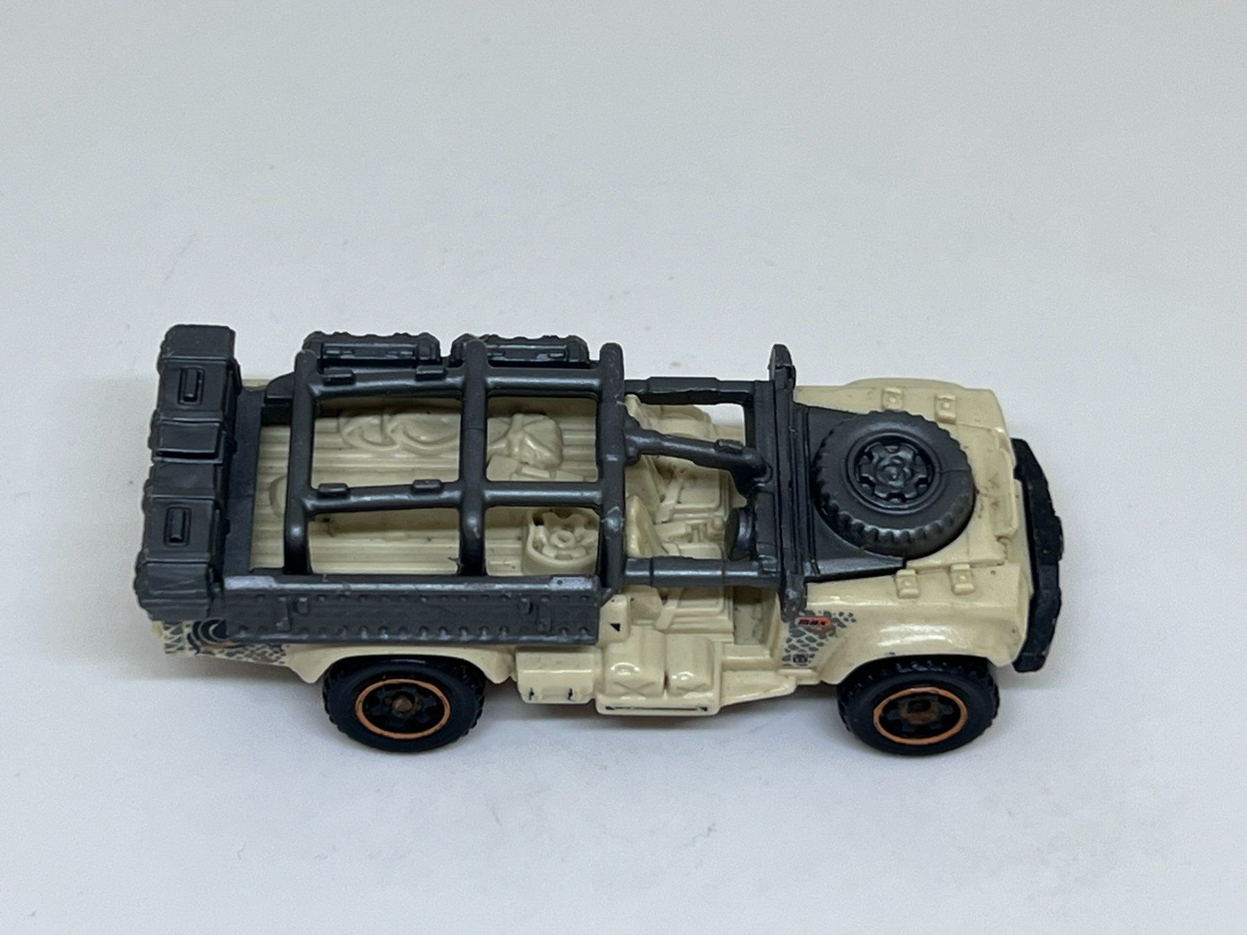Matchbox Modellini d'auto: Matchbox Sahara Surviver #722 – Usato da Wildegg venduto da LaaBoutique 1