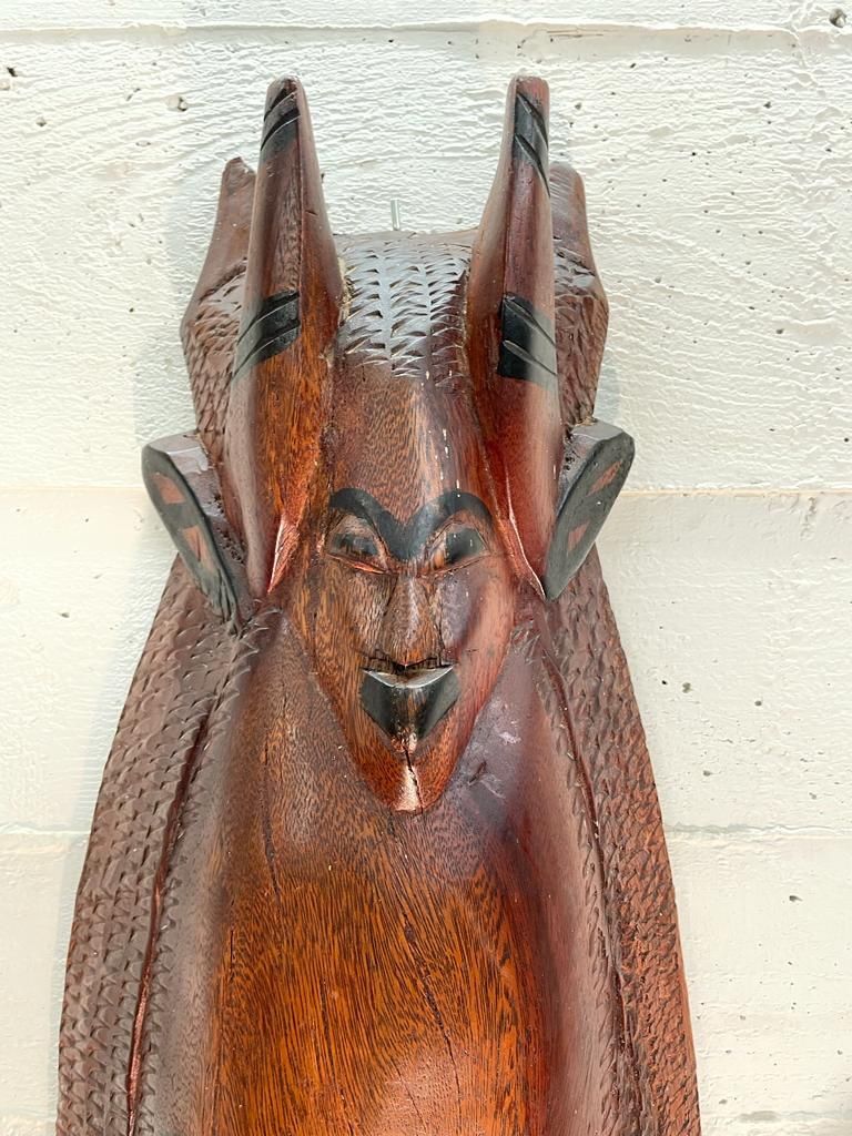 Internationale Kunst: Geschnitzte afrikanische Holzmaske – Gebraucht aus Schwerzenbach von Tamama 7