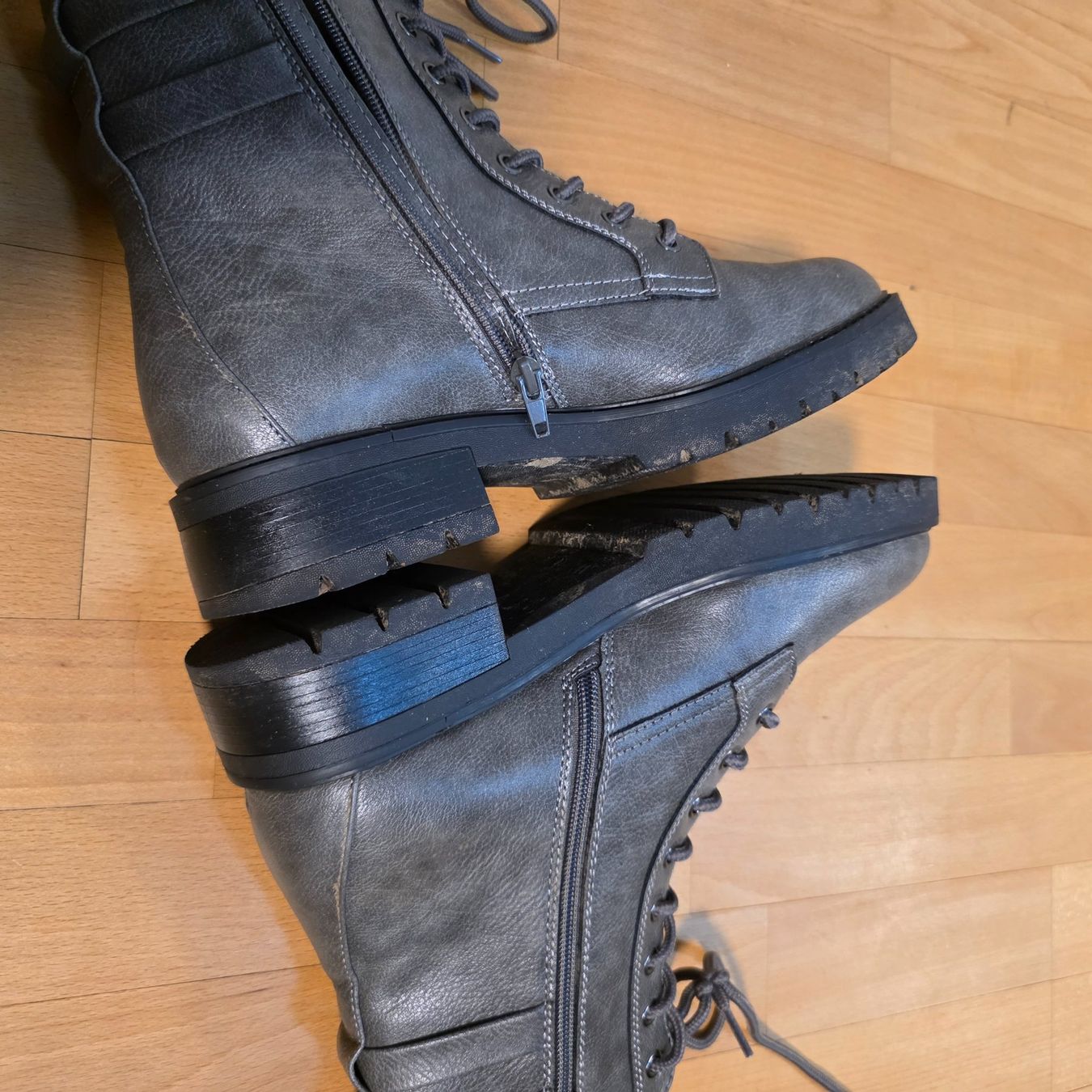 Landrover Damenschuhe: Landrover Stiefeletten Gr.41 grau – Gebraucht aus Wald ZH von CapLux 6