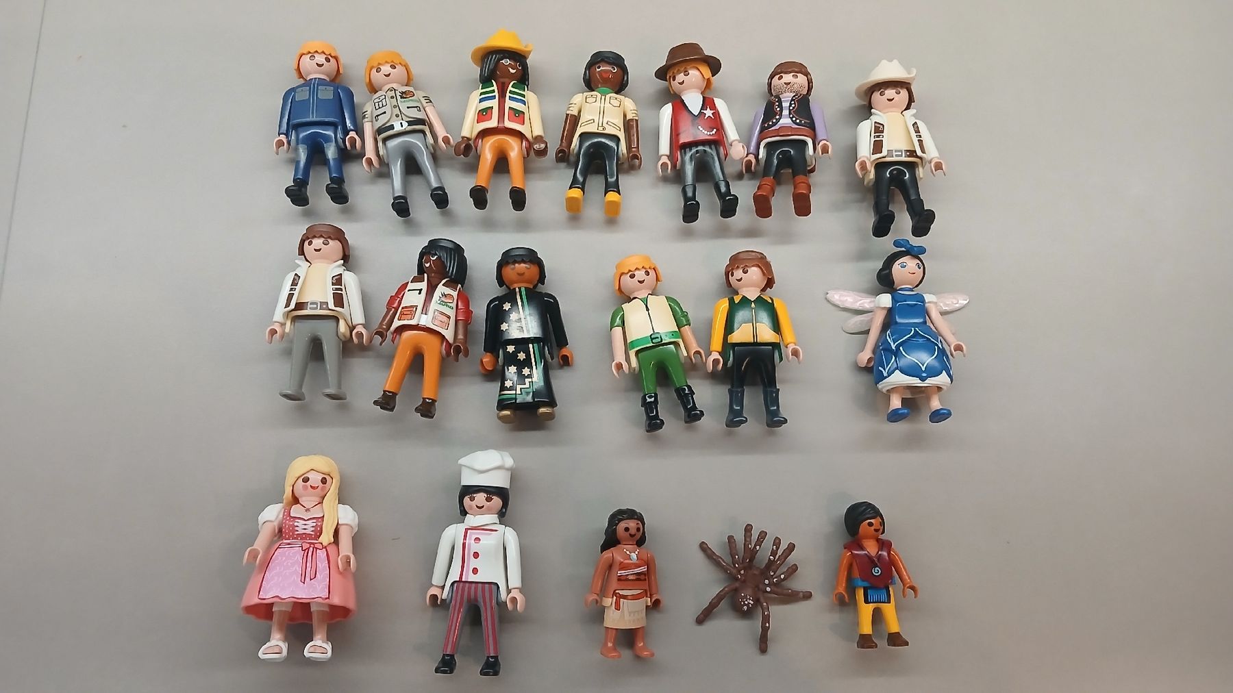 Playmobil Giocattoli: playmobil diverses figurines  – Usato da Romainmôtier venduto da PanPan