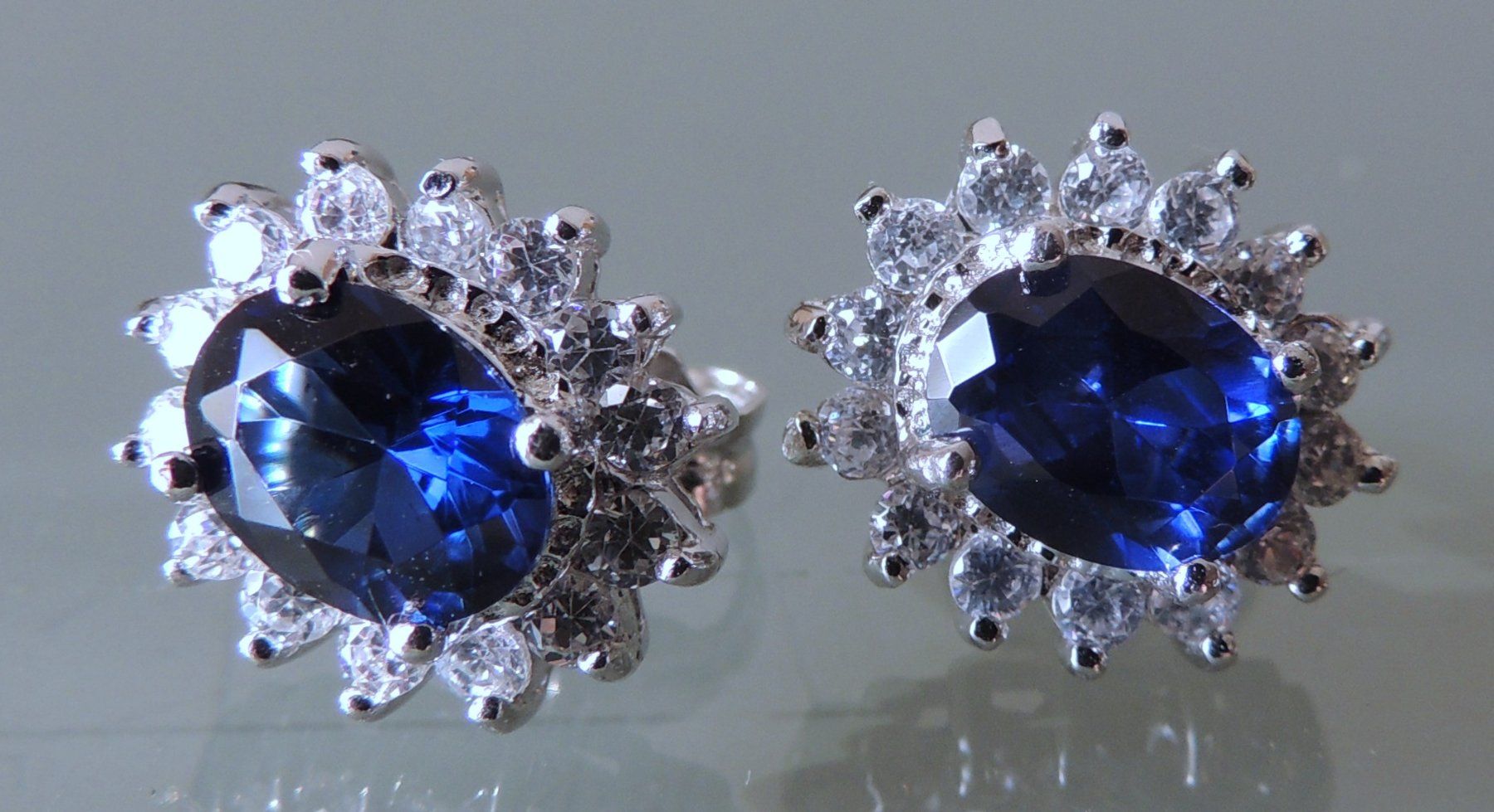 Boucles d'oreille: Goha Silber 925 Ohrstecker synthetischer Saphir – D'occasion à Waldenburg par schaller707 1