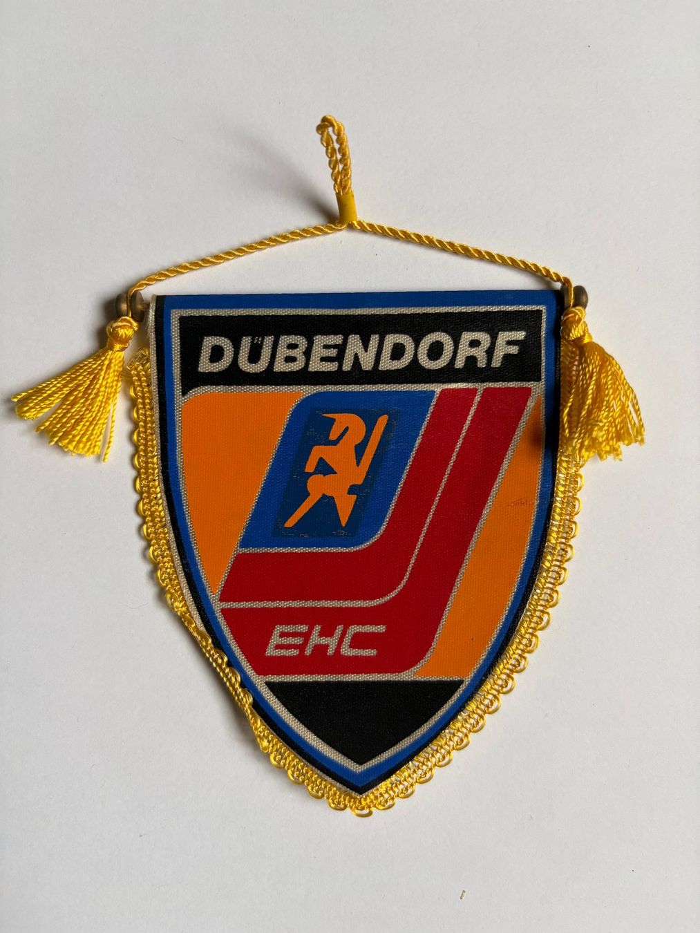 Bandiere: EHC Dübendorf Eishockey Wimpel – Usato da Grüningen venduto da saya14 1