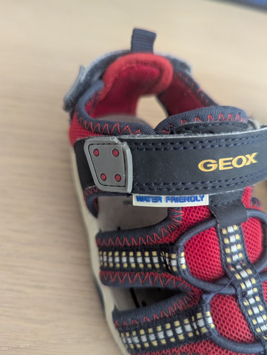 Geox Schuhe für Jungen: Geox Sandalien Kinderschuhe Gr.23 – Gebraucht aus St. Gallen von Mosaika 4