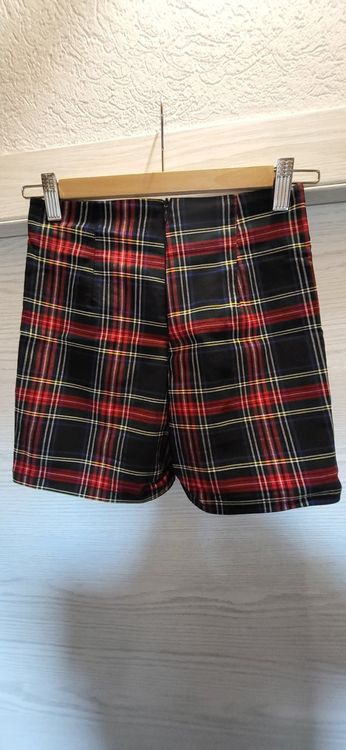 Pantaloni: Shorts nuovi di Piazza Italia – Nuovo (secondo la descrizione) da Giubiasco venduto da fas_b82x 1