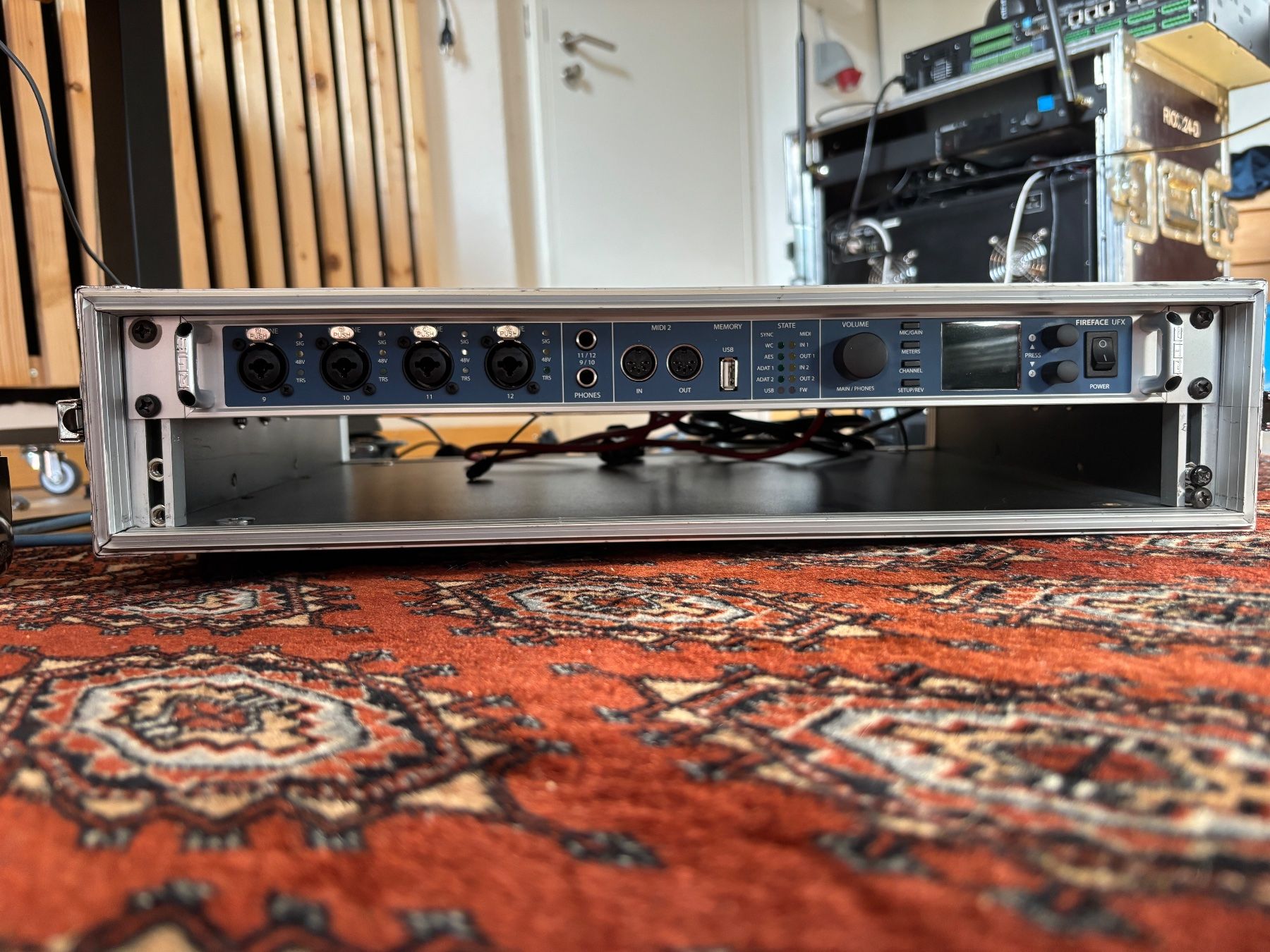 RME Studioequipment: RME Fireface UFX USB Audiointerface – Gebraucht aus St.Gallen von ninimat 1