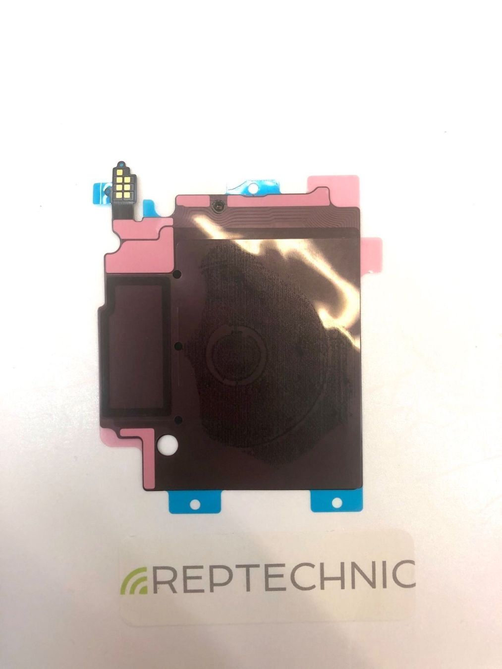 Samsung Telefoni cellulari / Smartphones: Samsung Galaxy S10E NFC Charging Flex – Nuovo e nell'imballaggio originale da bern venduto da reptechnic 1