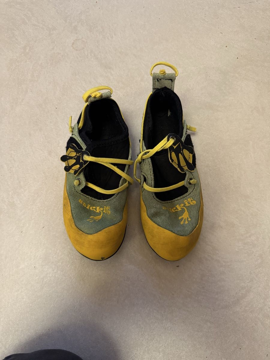 Kletterwände & Klettergriffe: Kletterschuhe 32-33 – Gebraucht aus Klosters von ste_5crp