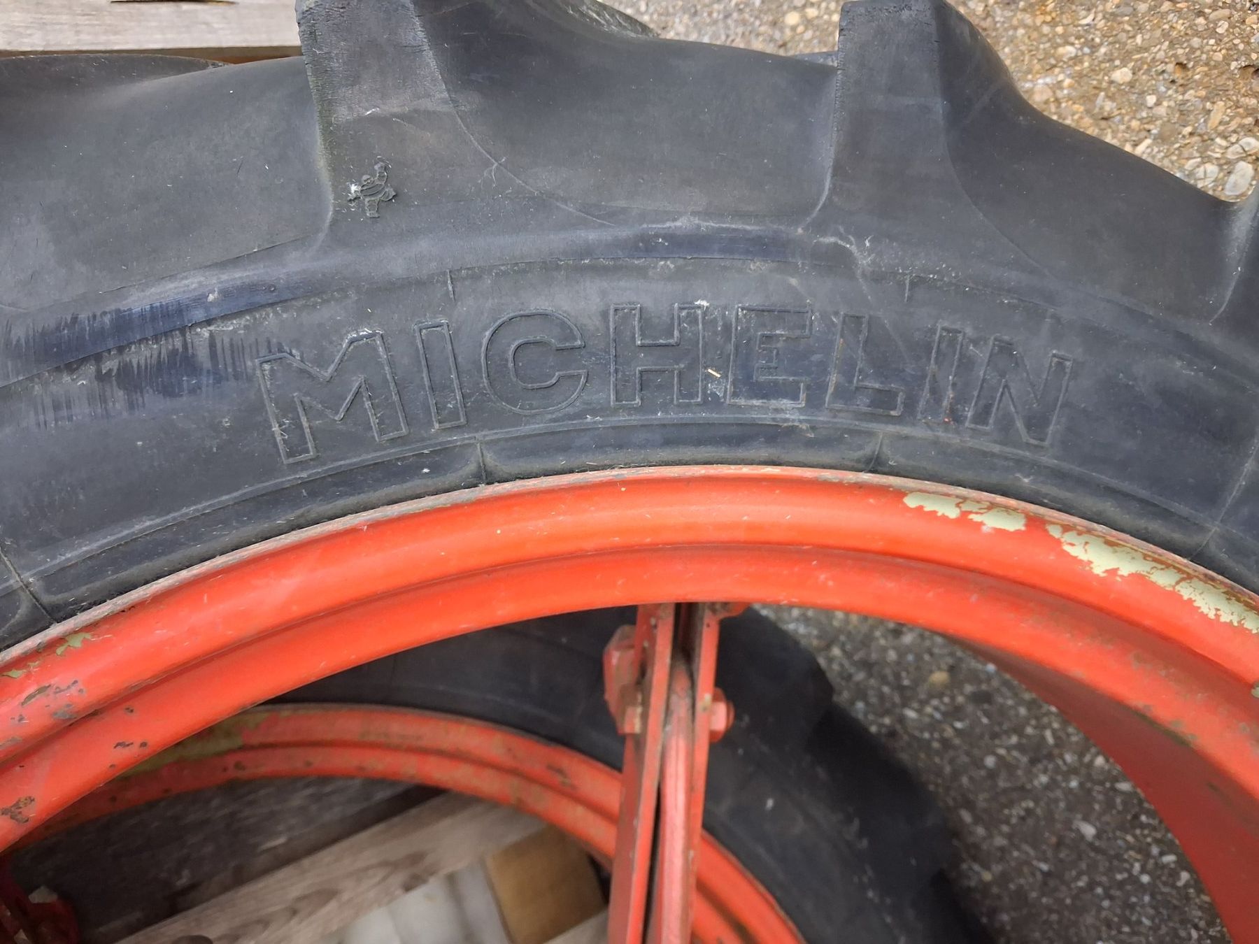 Pneus & Kompletträder: Michelin Doppel Räder 9.5-32 – Gebraucht aus Raperswilen von Arcas1987 3