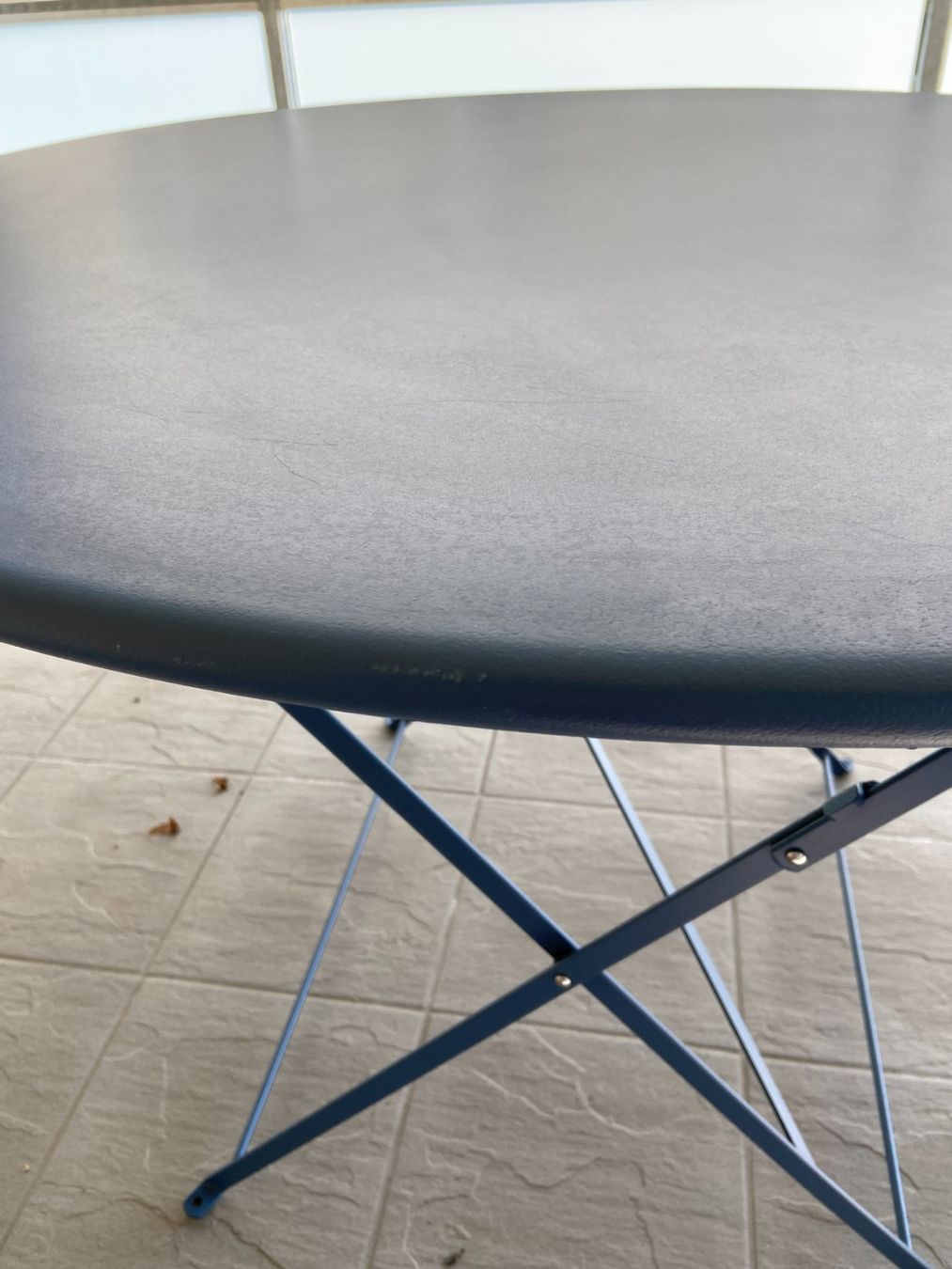 Tavoli: Ethimo Flower Tisch Ø105 cm, klappbar – Usato da Elgg venduto da allisonsca 3