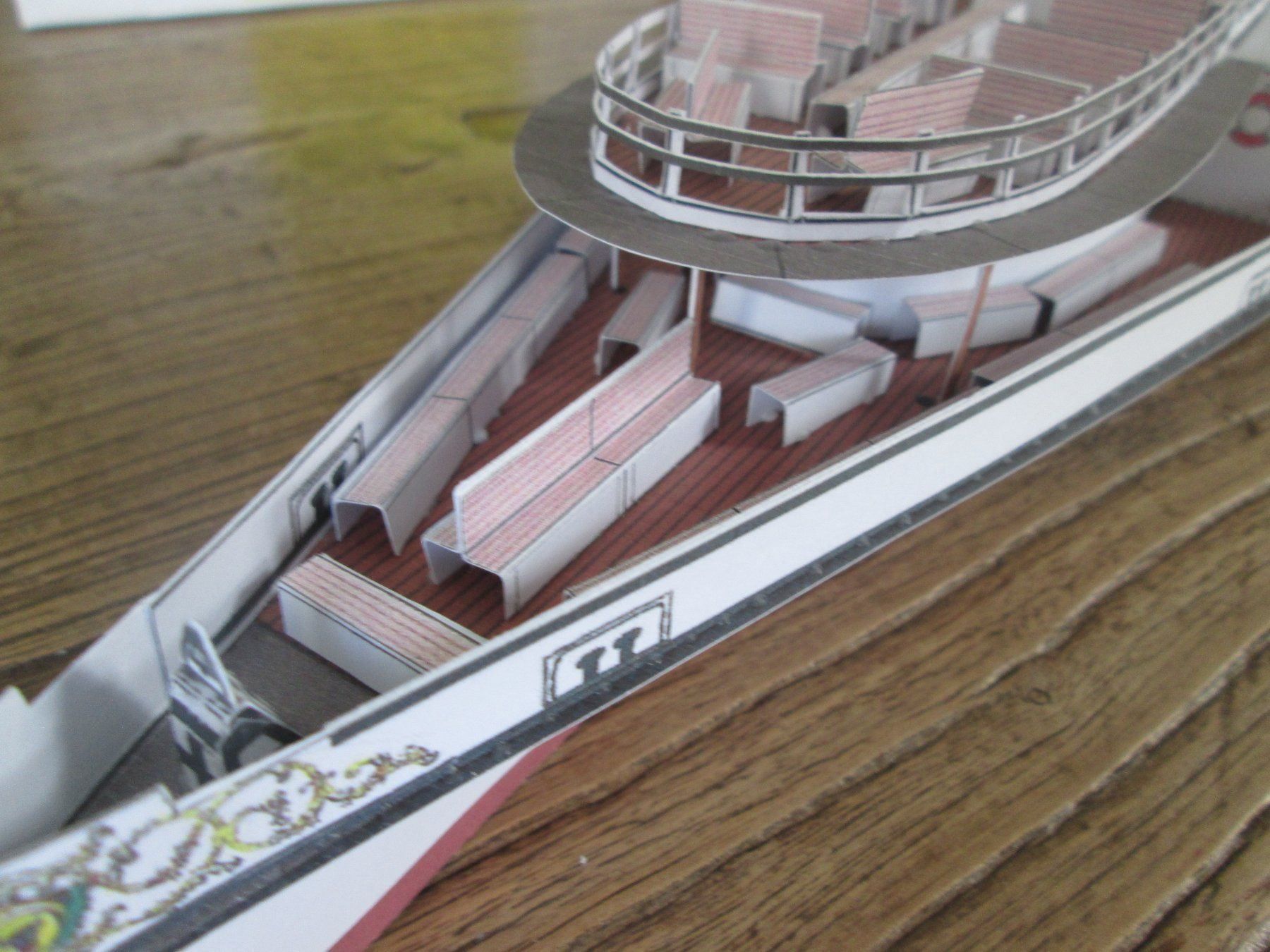 Kit di modellismo & Modellini statici: Dampfschiff Unterwalden Modellb. 1:100 – Nuovo e nell'imballaggio originale da Sempach venduto da Pilatus20 7