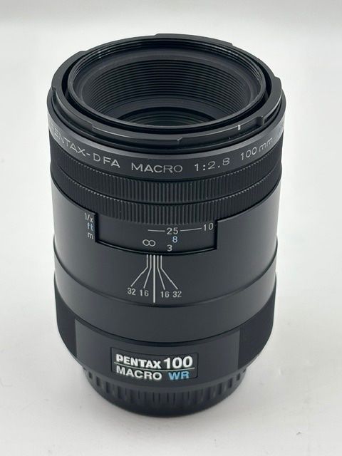 Pentax Obiettivi: SMC Pentax DFA 100mm 2.8 WR Macro + PH-RBE 49 – Usato da Seewis Dorf venduto da Plebejus