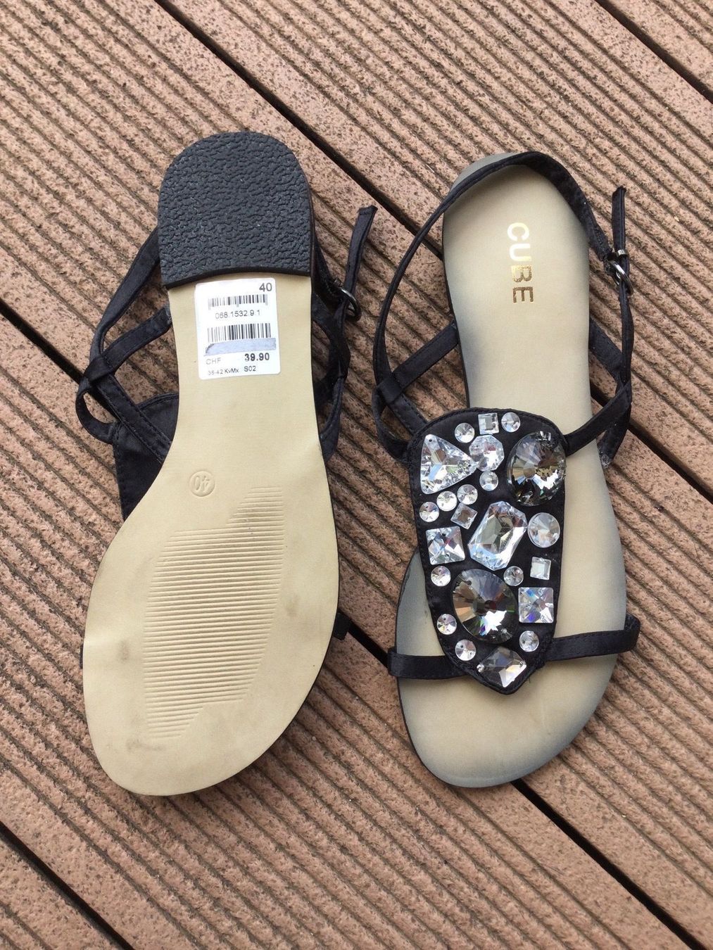Cube Scarpe da donna: Sandalettes noires satinées big strass – Nuovo e nell'imballaggio originale da Agiez venduto da chouchanelle 3