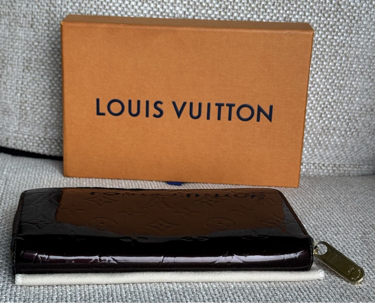 Louis Vuitton Portamonete: Louis Vuitton Zippy Amarante Wallet – Usato da Villars-sur-Glâne venduto da Sunshine-8 4