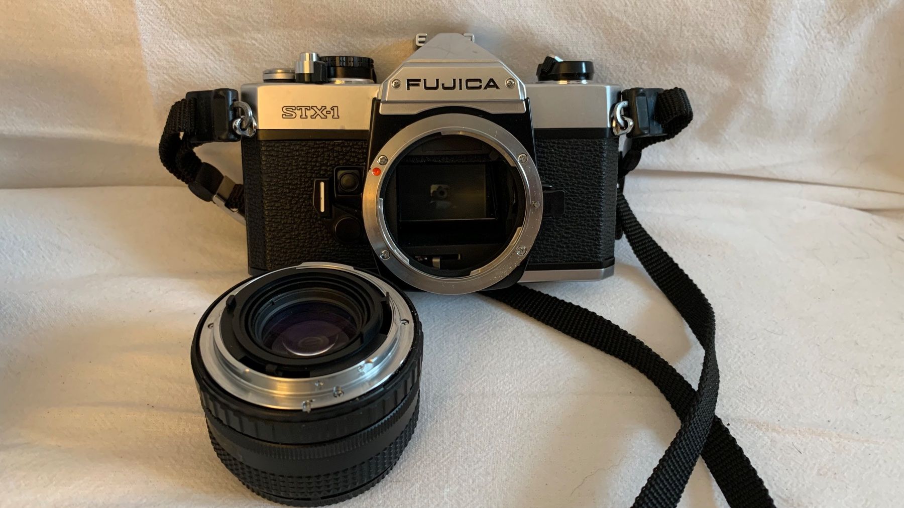 Fujica Fotocamera: Fujica STX-1 – Usato da Banco venduto da mic_ckx7 1
