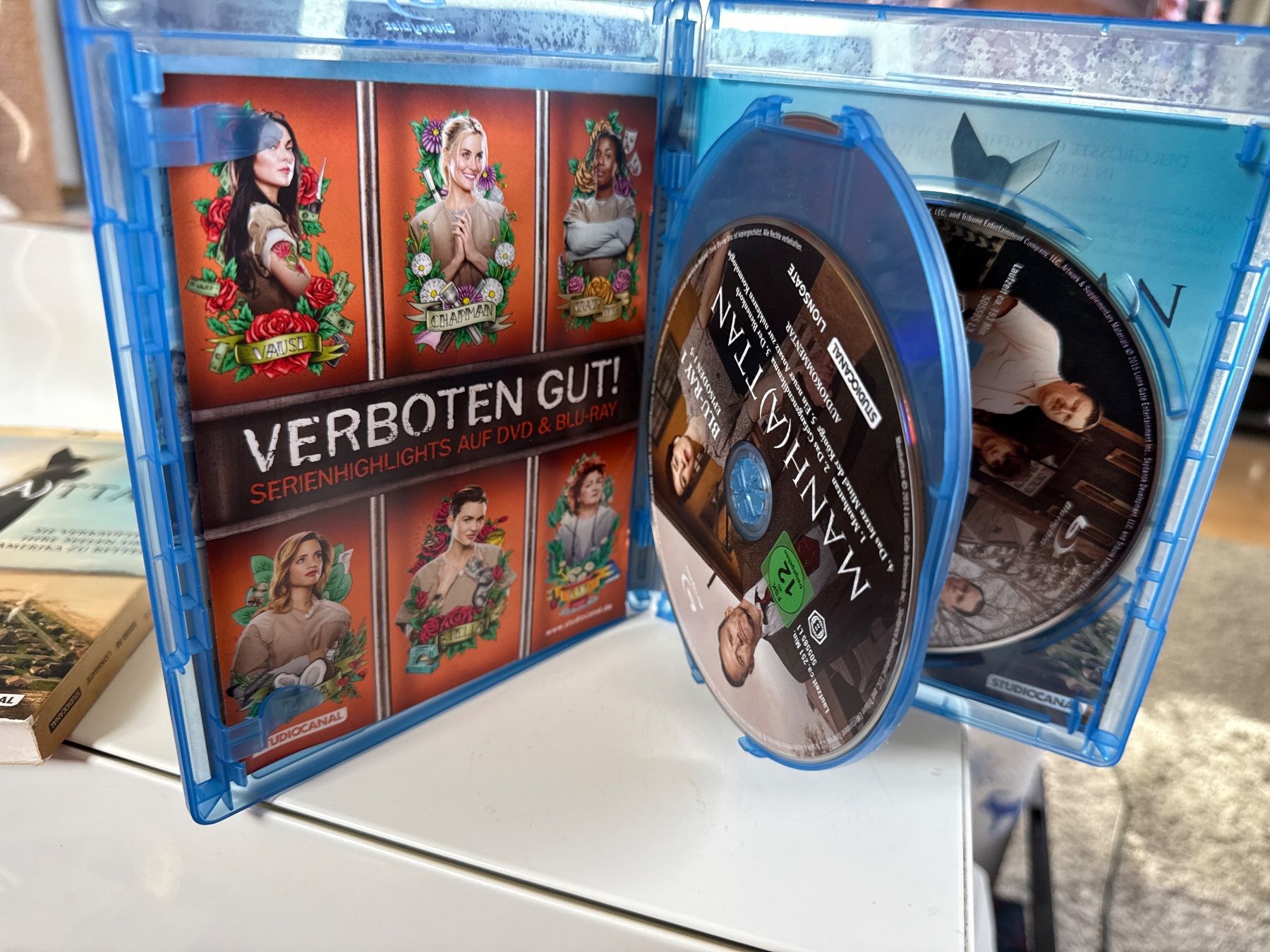 Tous les DVDs: Manhattan - Die komplette 1. Staffel – D'occasion à Allschwil par meeresperle 2