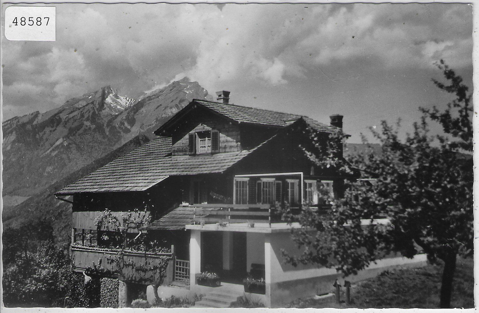 Cartoline postali: Obbürgen NW - Oberhus mit Pilatus – Usato da Ettingen venduto da Kartenplanet