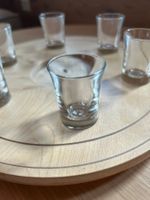 Holzrondelle mit 6 Schnapsgläser