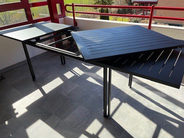 Fermob Tavoli: Gartentisch Aluminium - Fermob – Usato da Pfäffikon SZ venduto da ClaudiaP03 1