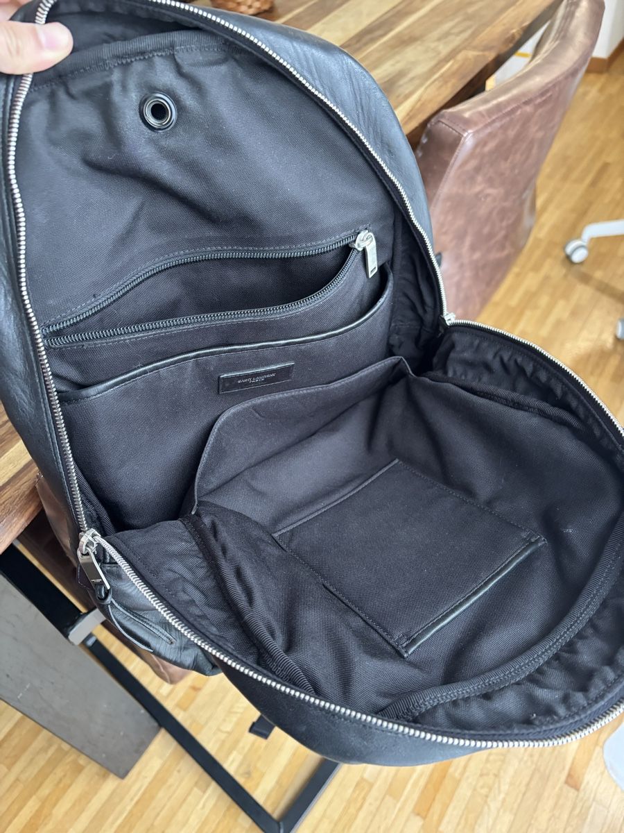 Saint Laurent Rucksäcke: Saint Laurent Leder Rucksack Original – Gebraucht aus St. Gallen von heartbug 6