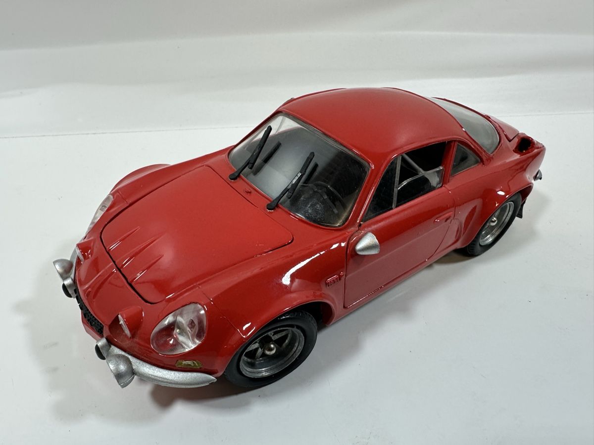 Alpine Modellini d'auto: Alpine Renault 1600 S 1:20, rot, MACADAM – Usato da Zofingen venduto da rf9_x2xt 1