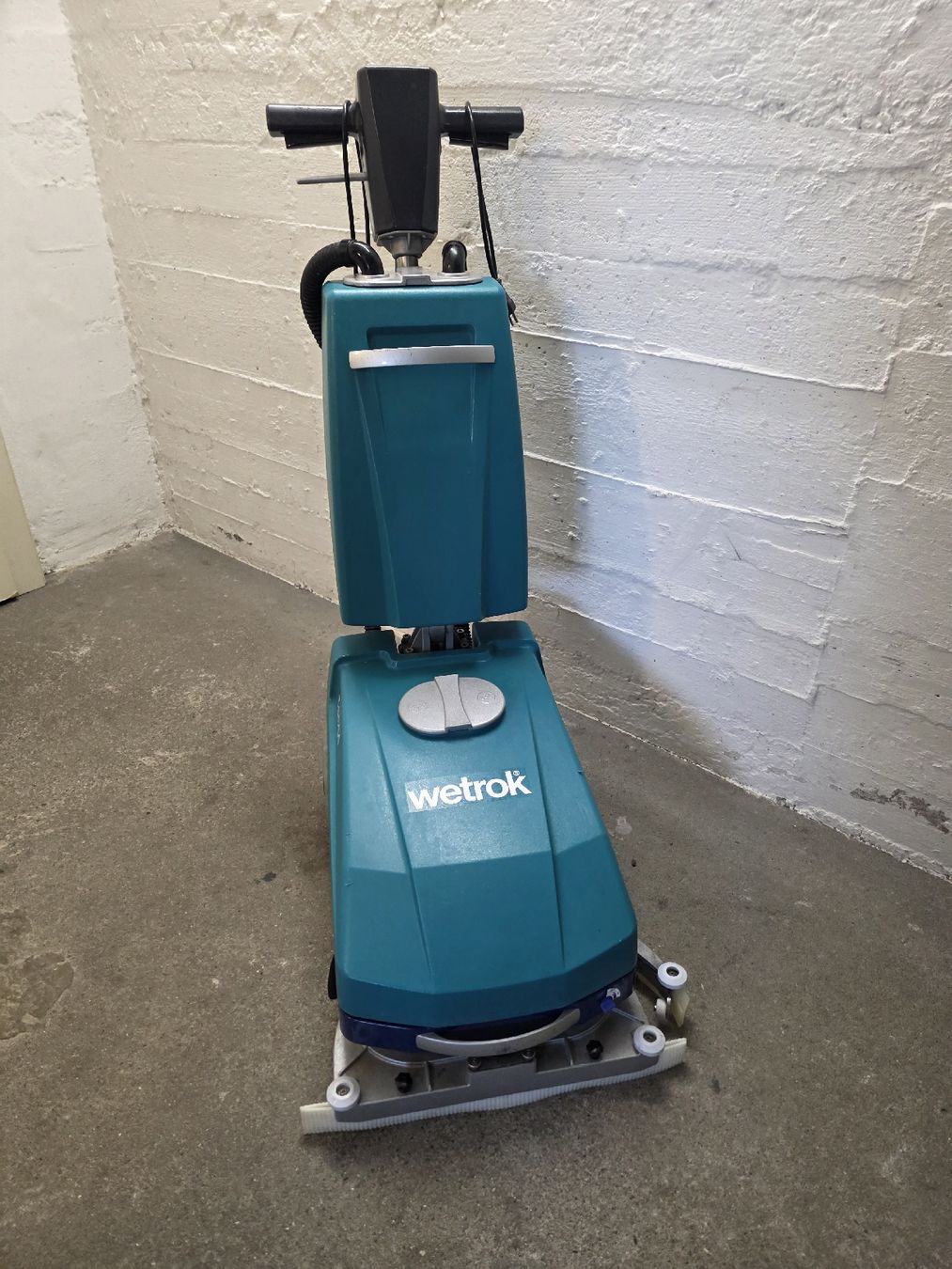 Wetrok Toutes les machines: Wetrok Discomatic Tango &Cleanfix Taski Kärcher Nilfisk Hako – D'occasion à Zürich par 5183840711