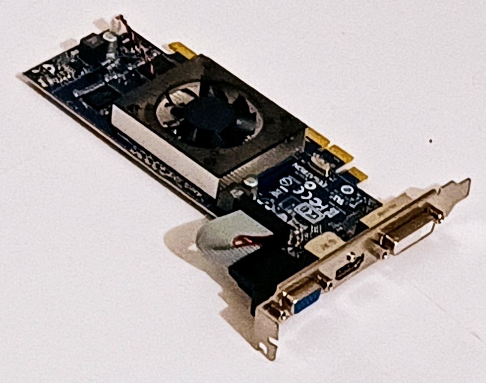 3x PEGATRON AMD RADEON HD 6450 1GB GDDR3 HDMI, DVI, VGA (Gebraucht) in ...