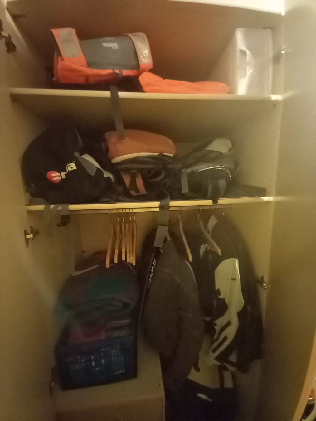 Armadi: Kleiderschrank 215x100x60 – Usato da Wettingen venduto da newwave_pug 2