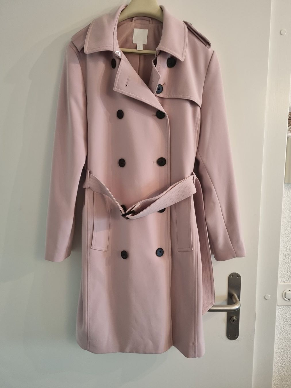 Mäntel: Mantel Trenchcoat H&M Gr. 38 – Gebraucht aus thalwil von Raishin720 1