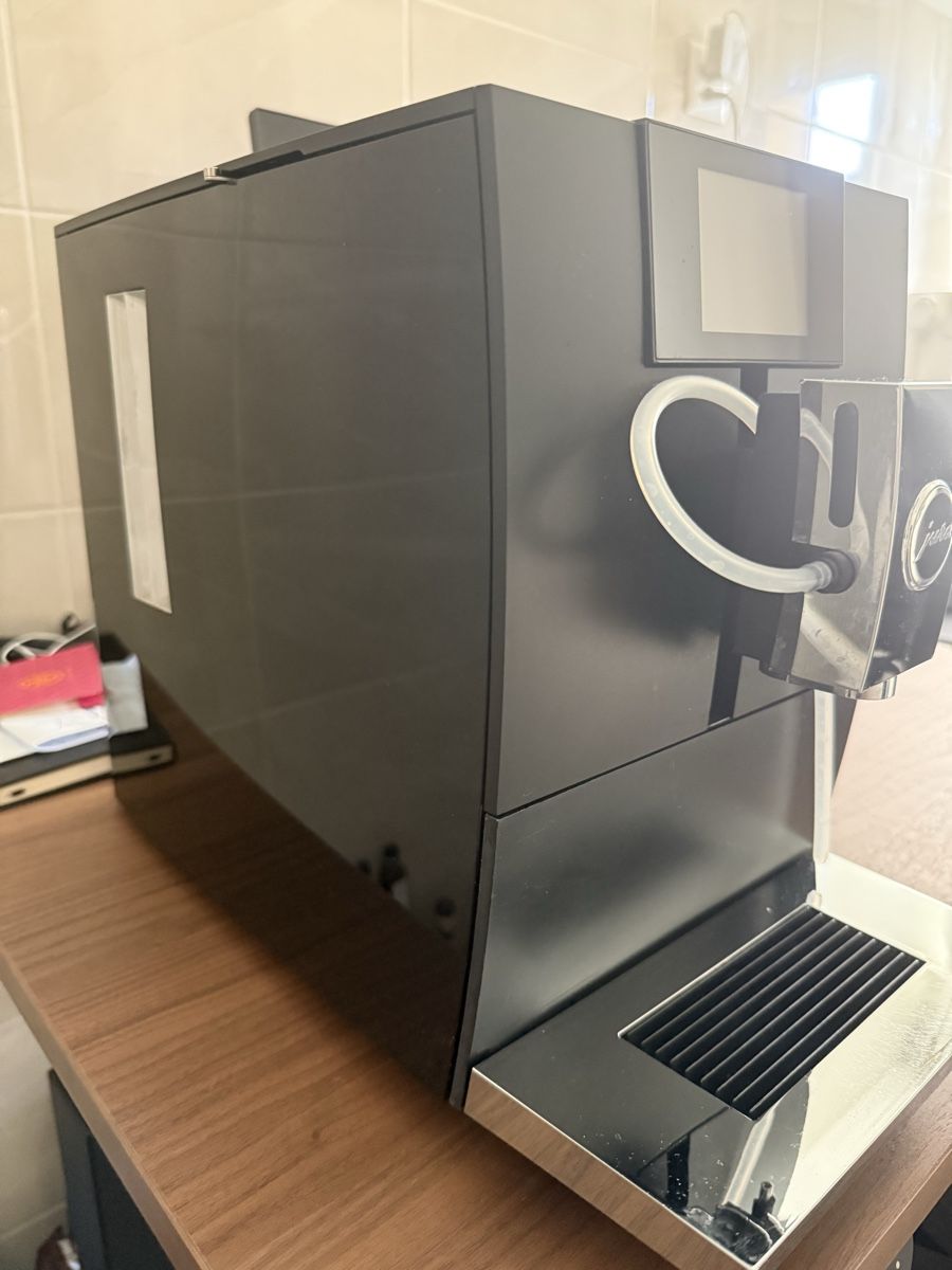 Jura Macchine per caffè & Macchine per espresso: Jura Ena8 Coffee Machine – Usato da Genève venduto da cat_8jbv 3