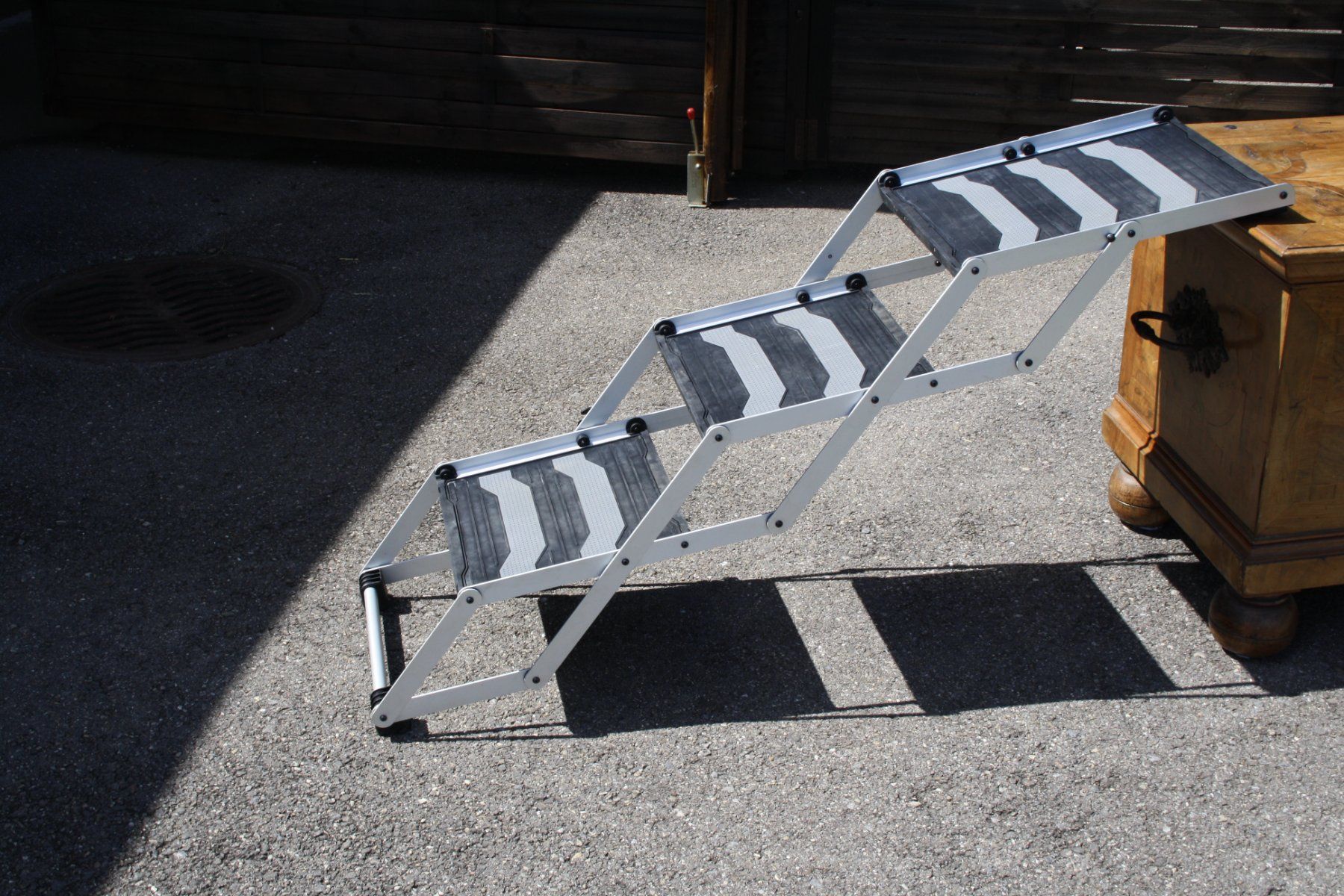 Trixie Gabbie, trasporto & Sicurezza: HUNDERAMPE HUNDTREPPE VON TRIXIE – Usato da Wauwil venduto da Pneuedy