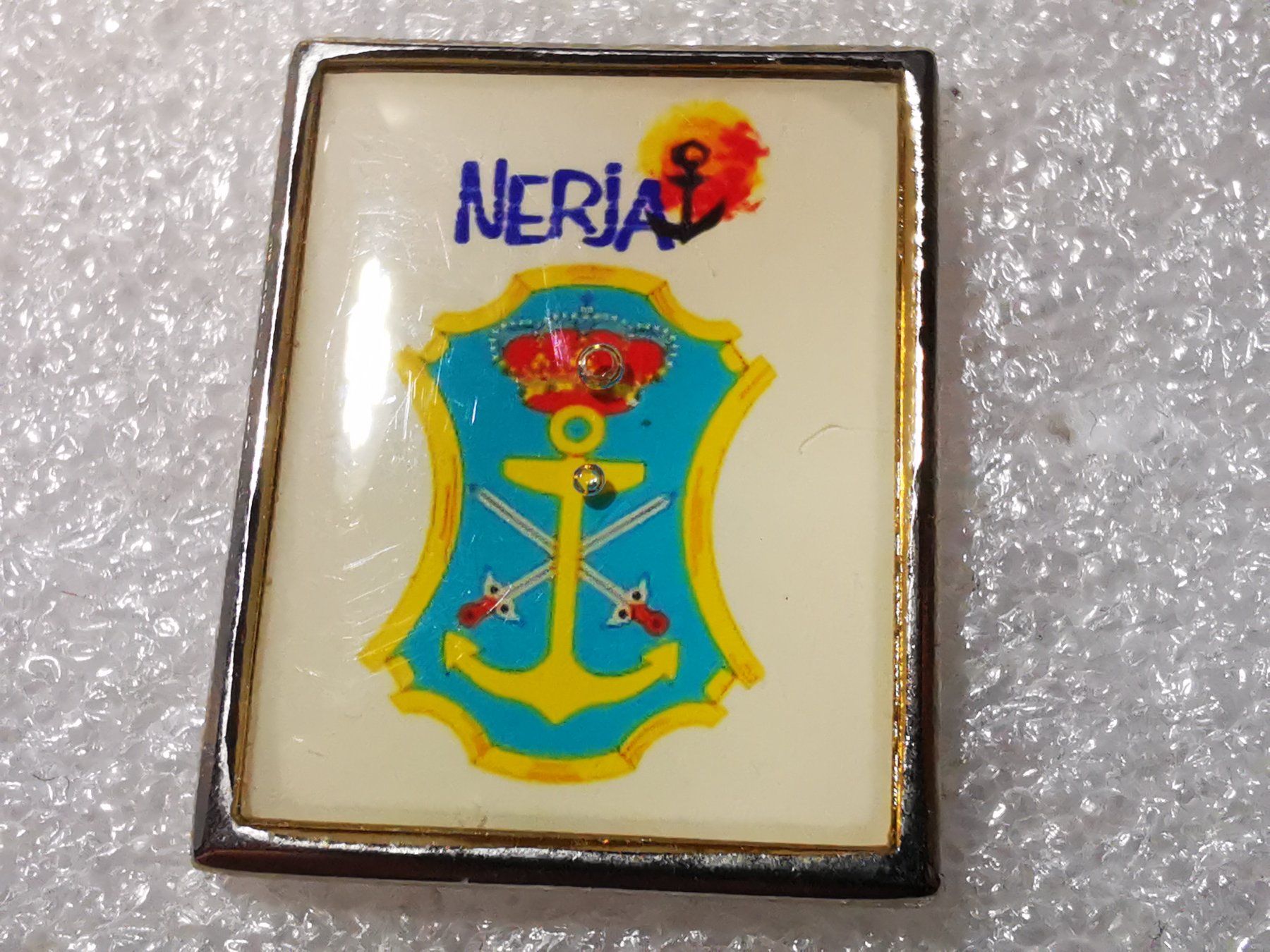 Plaketten & Abzeichen: Ansteckpin 10: Nerial – Gebraucht aus Oppligen von Pin-Fall-Shop