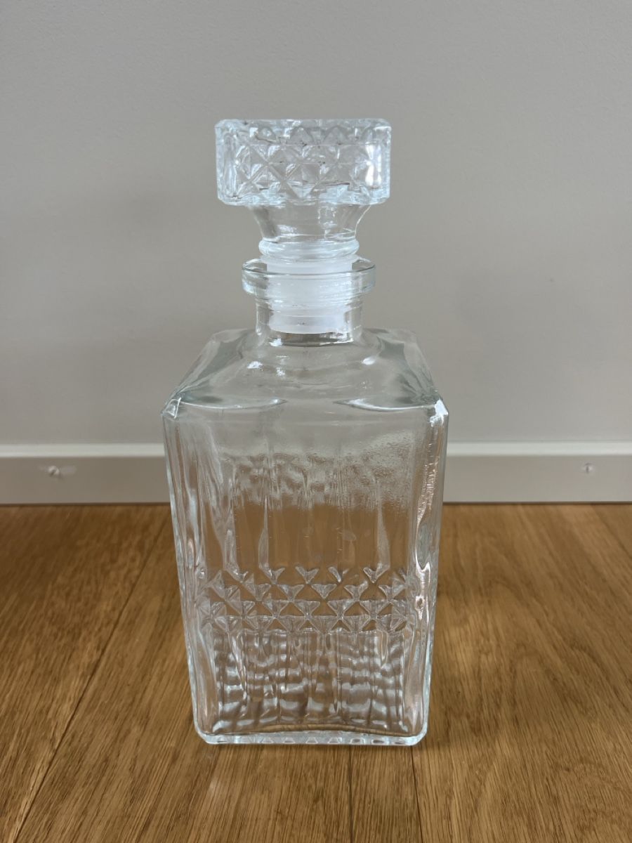 Caraffe: Vintage Dekanter / Karaffe aus Glas mit Schliffmuster – Usato da Bellach venduto da jba03