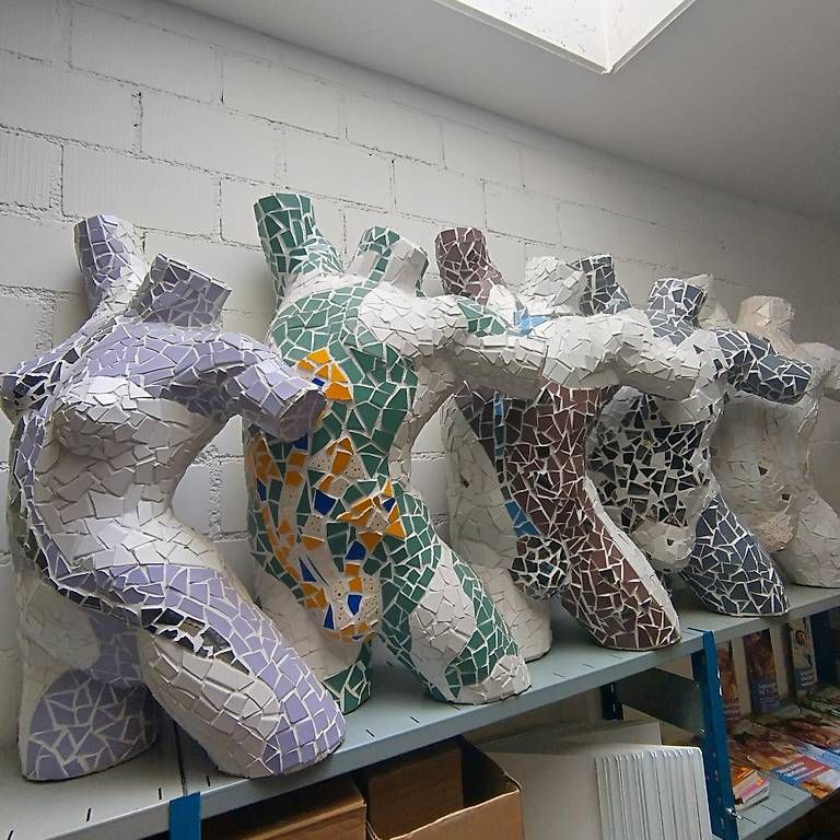 Skulpturen & Statuen: Mosaik Torsos – Gebraucht aus Schlieren von Tiefsee