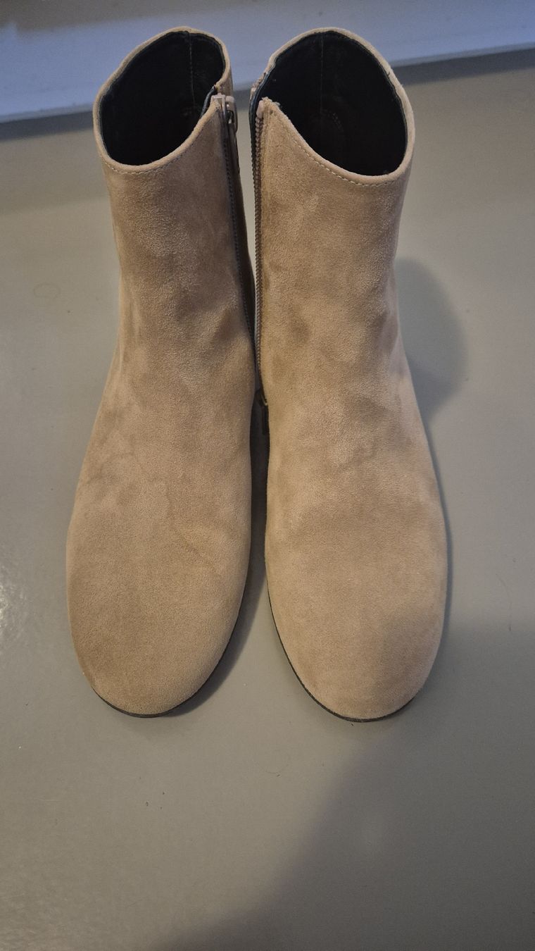Högl Scarpe da donna: Schuhe Velourkid Leder högl – Usato da Zürich venduto da qeqeuka 5