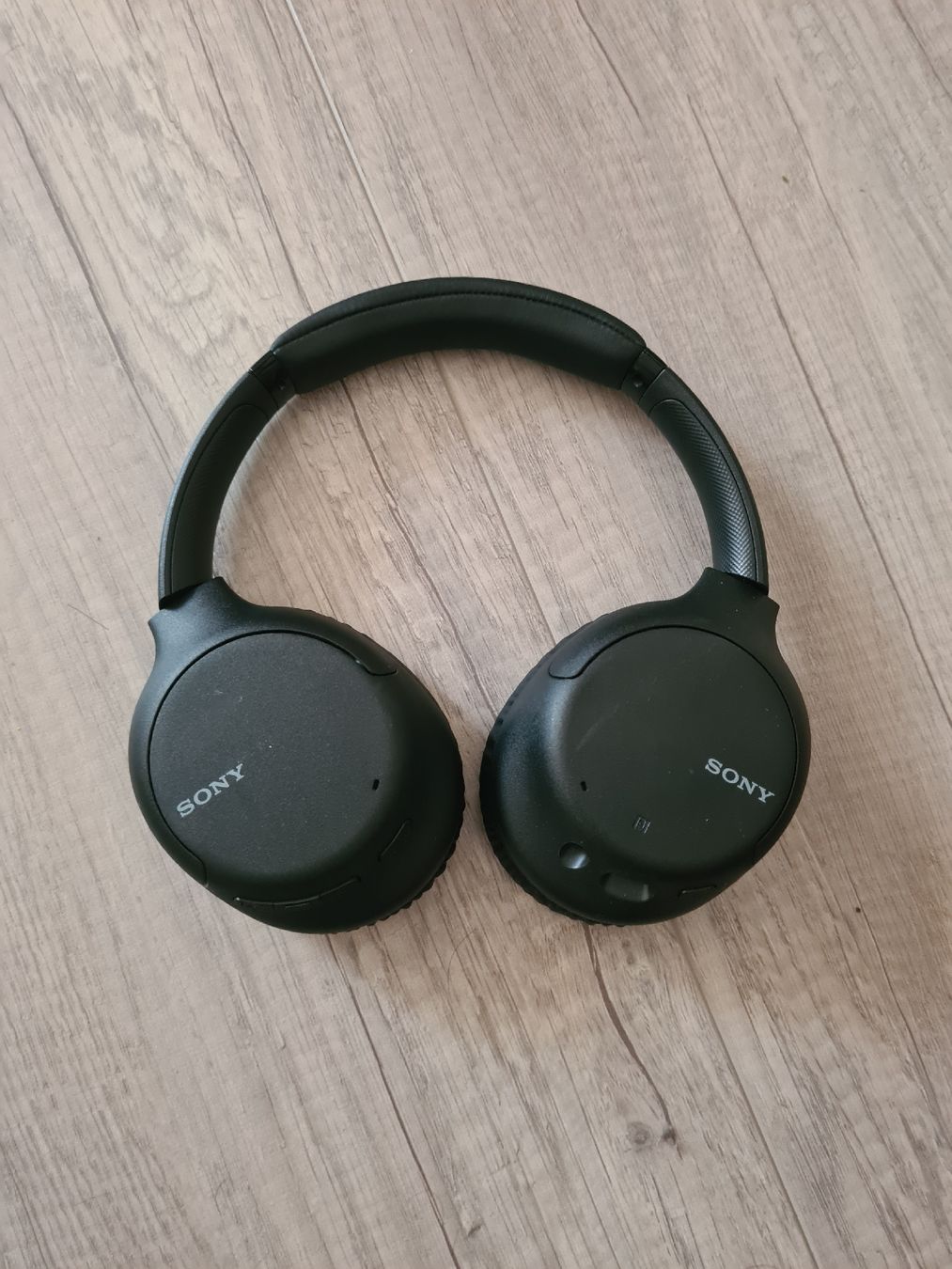 Sony Cuffie: Casque Sony WH-CH710N – Nuovo (secondo la descrizione) da Villars-Burquin venduto da Max51435