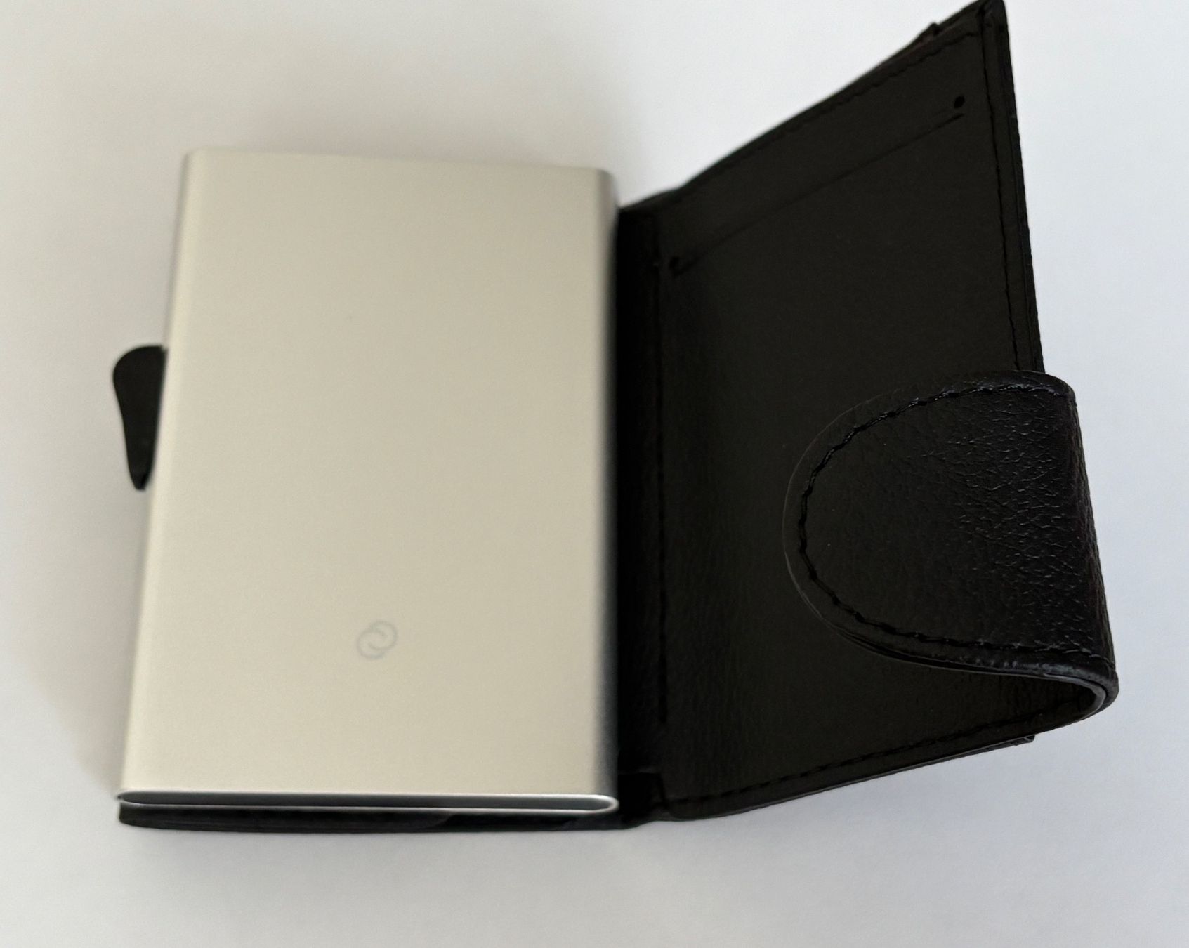 Altro in  Abbigliamento & Accessori: Kartenetui Rhätische Bahn RhB c-secure RFID – Nuovo e nell'imballaggio originale da Esslingen venduto da Danielp 5