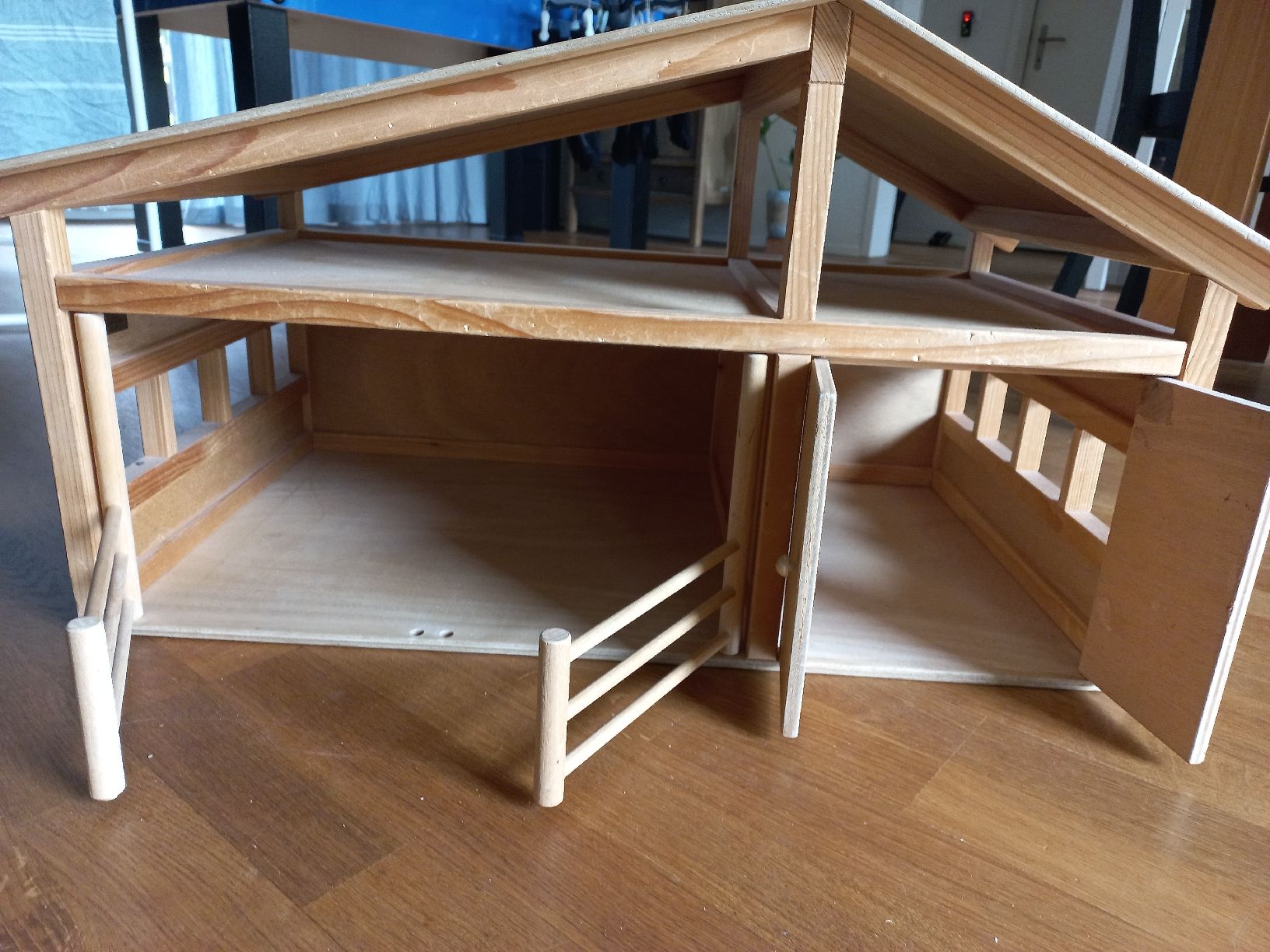 Giocattoli: Holzstall Puppenhaus – Usato da Marthalen venduto da Mama-Arnold 1