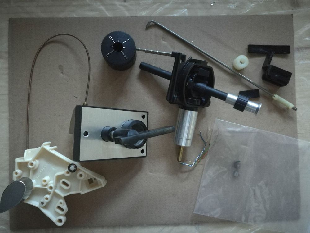 THORENS TP11 / TP16 - Base de bras . EUR 5,00 - FR