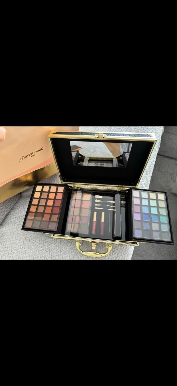Make-up: Coffret maquillage – Usato da Le Lignon venduto da ceh_l55g