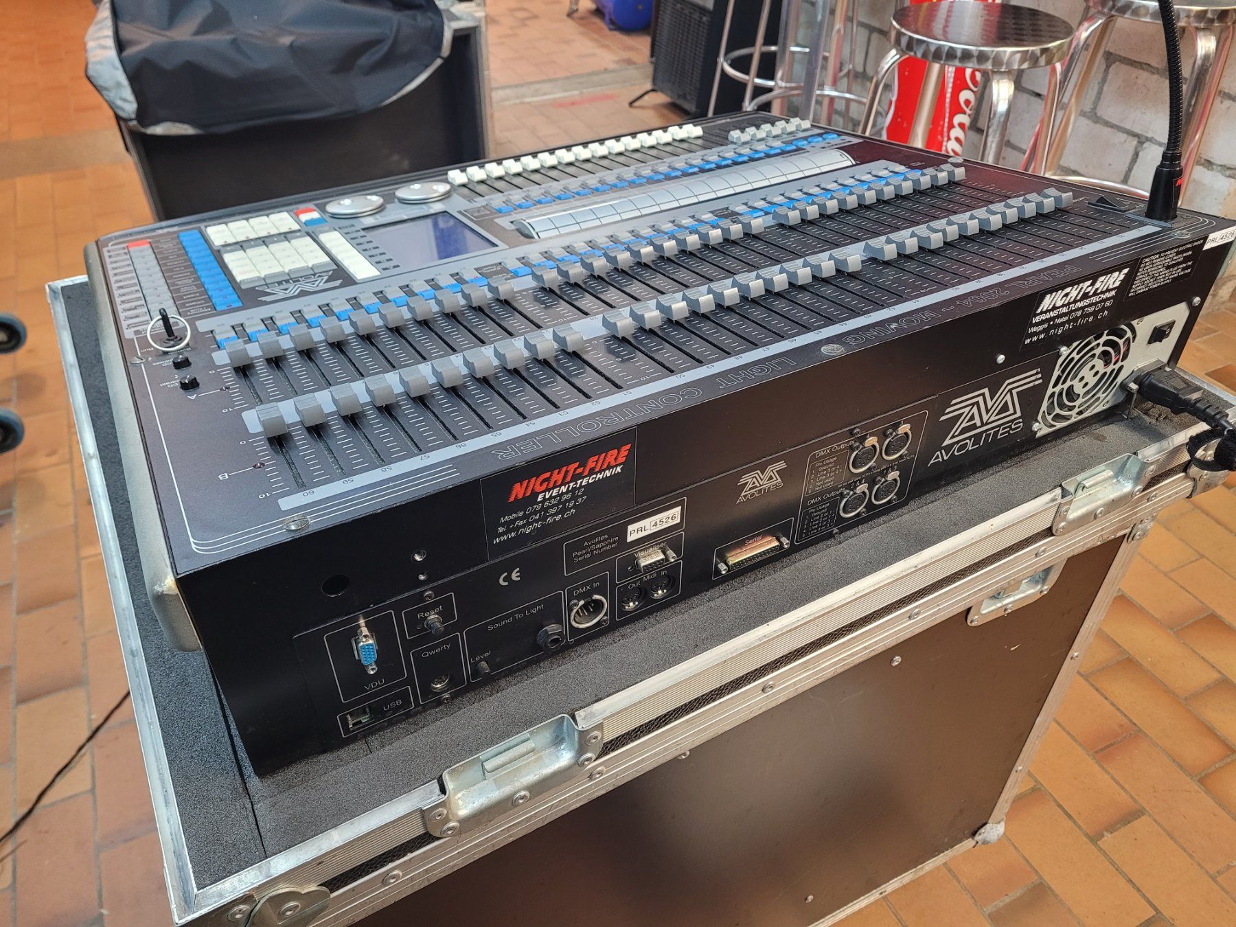 Mischpulte: Avolites Pearl 2004 Licht Mischpult inklusive Case – Gebraucht aus Vitznau von Night-Fire 4