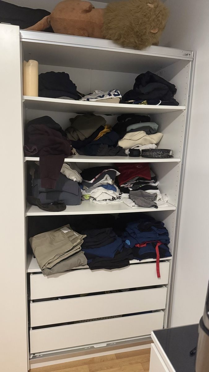 Ikea Garderobe: Weisser IKEA Kleiderschrank – Gebraucht aus Adliswil von AE-Shop 1