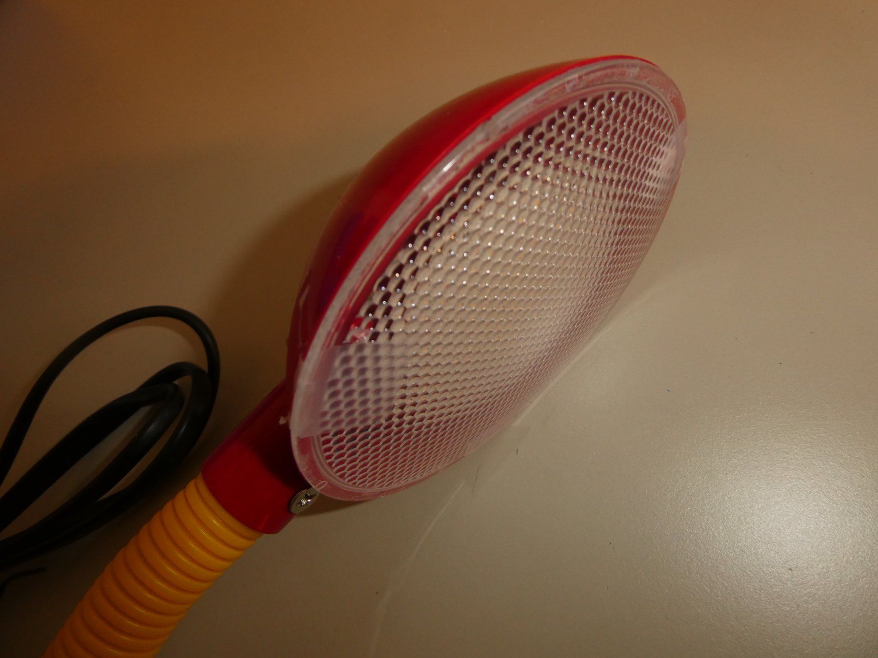 Lampes: Klemmlampe mit Schwanenhals rot gelb blau – D'occasion à Mels par KOSL 5