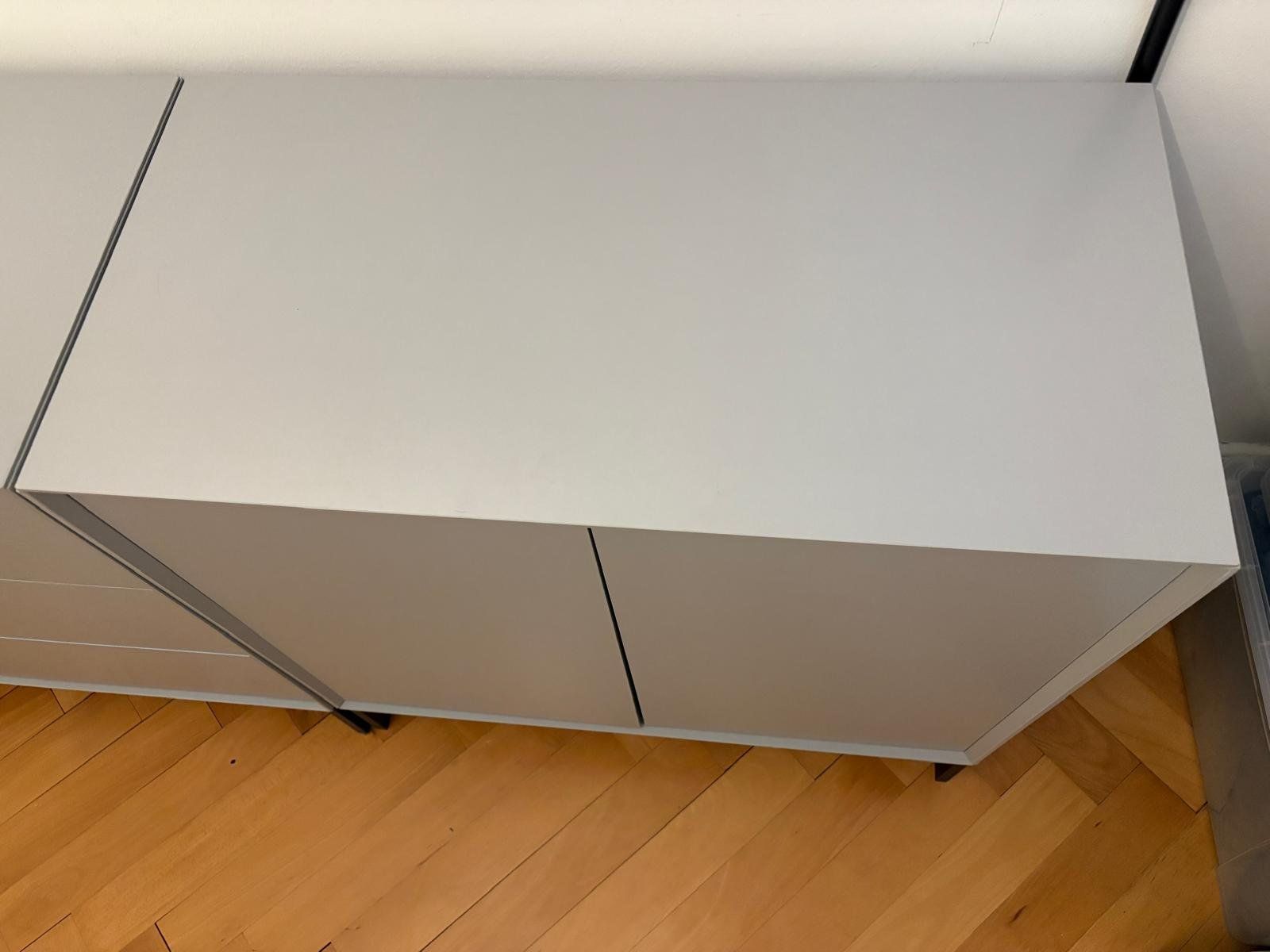 Cassettiere: Kommode grau neuwertiger Zustand – Usato da Zürich venduto da nes_d5v9 2