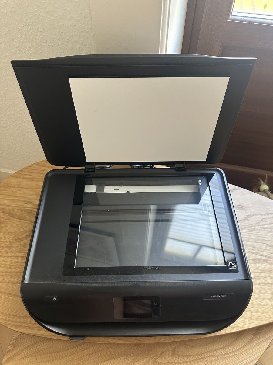 Hewlett Packard Stampanti: Imprimante / Printer - HP Envy 5010 – Usato da Genève venduto da bea_72cz 1