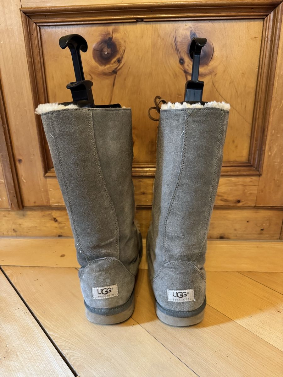 Ugg Chaussures femmes: UGG Stiefel Grösse 39 – D'occasion à Zürich par 411osmanbey 4